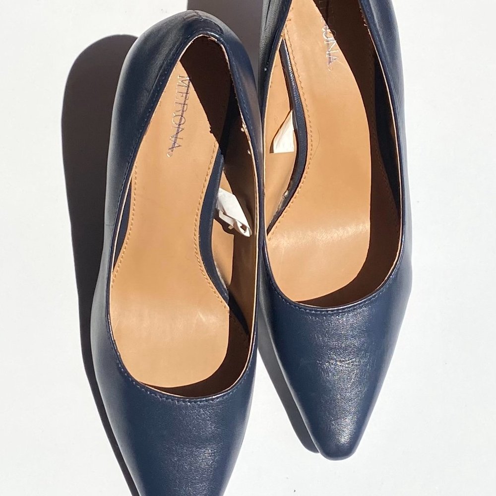 Size 5.5 Merona Faux Leather Heels